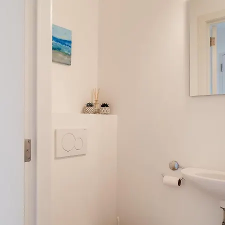 Coastal Retreat With Balcony * Koksijde