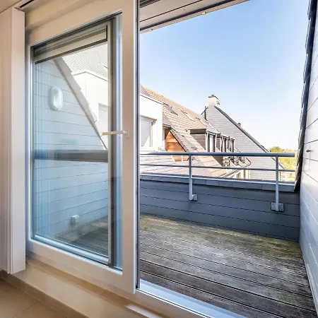 Apartman Coastal Retreat With Balcony Koksijde