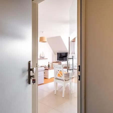 Coastal Retreat With Balcony Coxyde