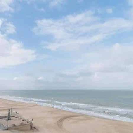 Coastal Retreat With Balcony Apartman *