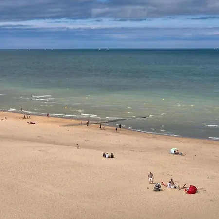 Apartman Coastal Retreat With Balcony Koksijde