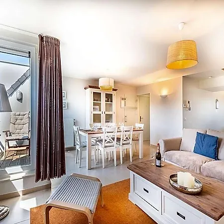 Coastal Retreat With Balcony Apartamento Koksijde